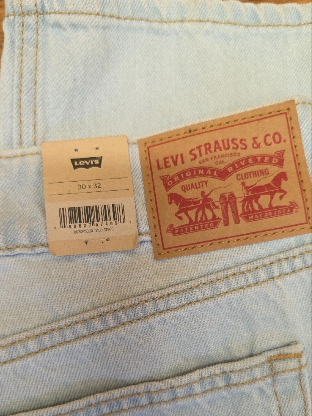 Levi’s Superlow Loose Stripe Jeans Light Wash Two Tone Side Panel 30x32 NEW - Picture 9 of 16